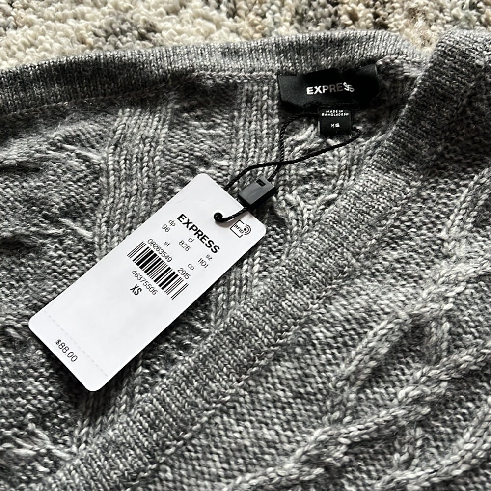 Express sweater - Picture 3 of 9